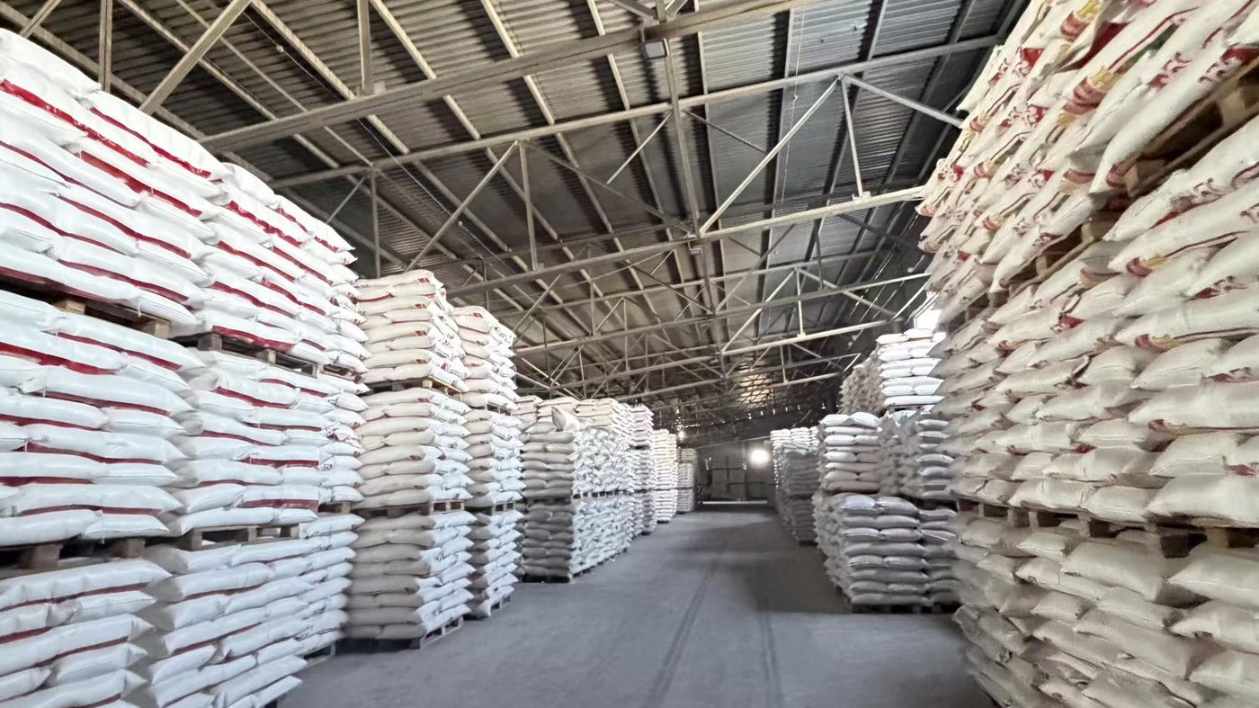 Finished-goods warehouse at the Wuhai plant - palletised caustic soda flakes